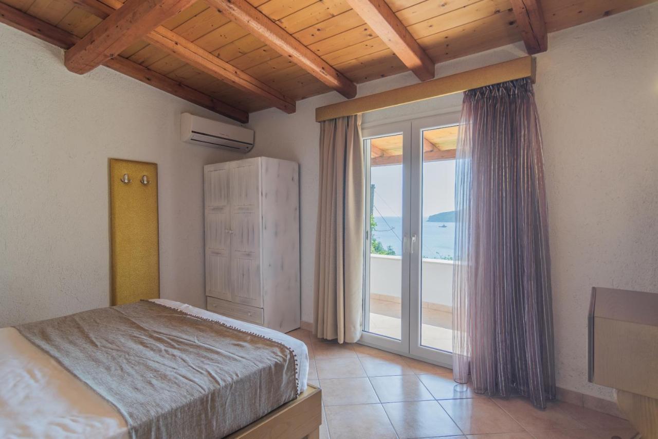 Villa Theodora View Apartments Polimnia Айос-Єорйос-Пагон Екстер'єр фото